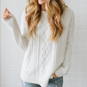 •Cable Knit Sweater•